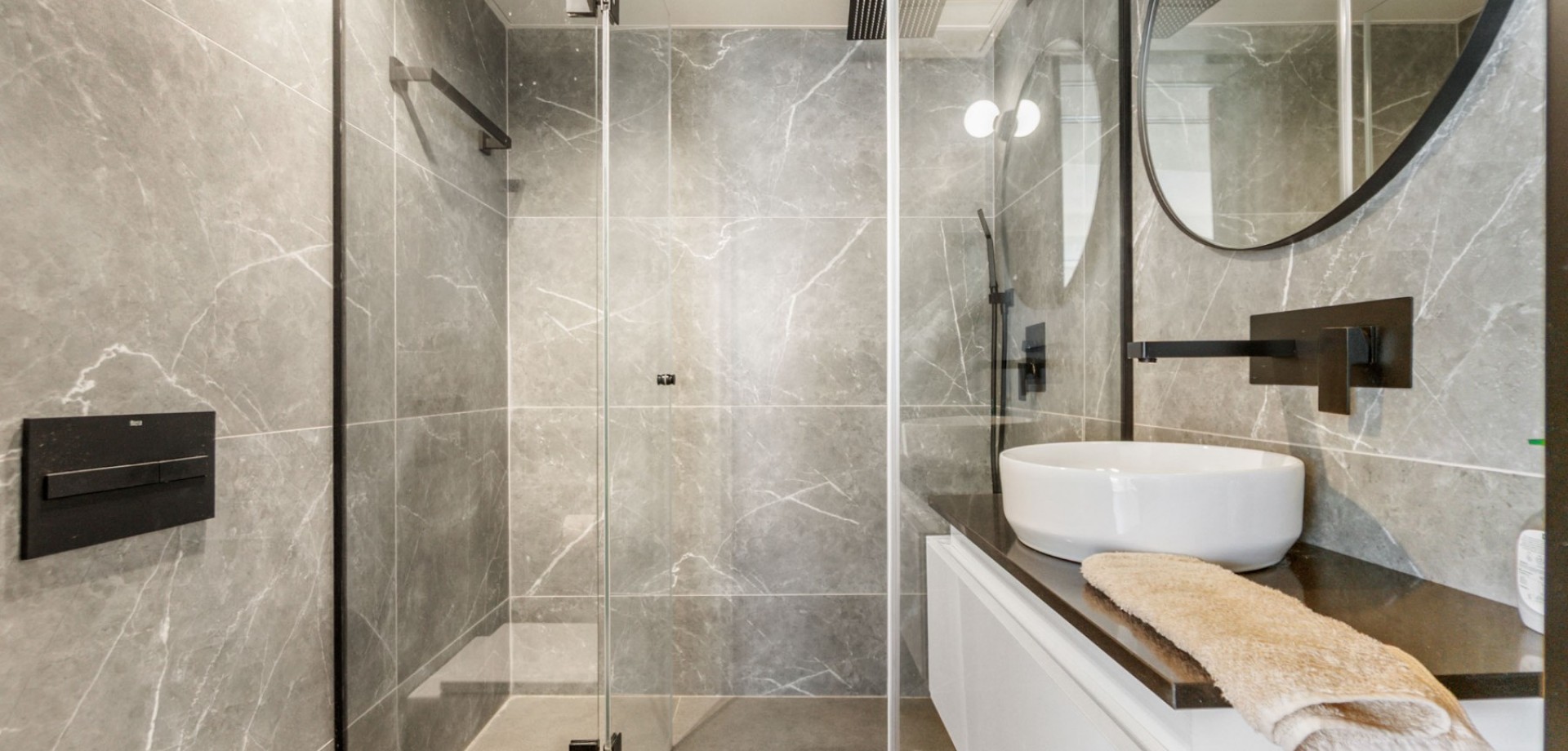 2 Bed, 2 Bath, ApartmentFor Sale, Torrevieja, Alicante