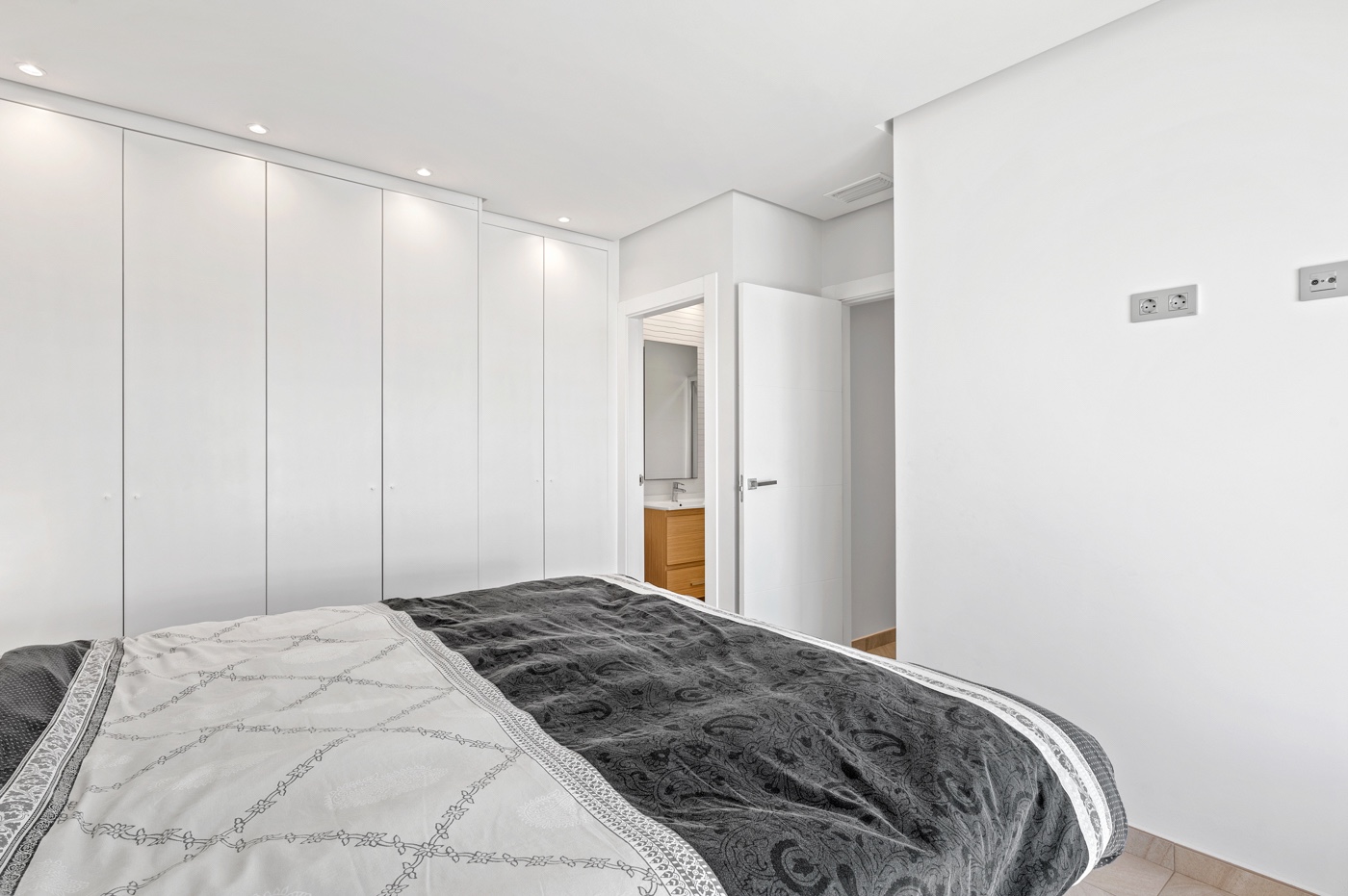 3 Bed, 2 Bath, HouseFor Sale, Los Alcazares, Murcia