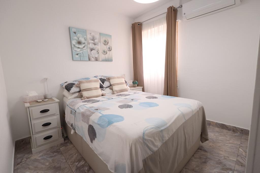3 Bed, 1 Bath, HouseFor Sale, Torrevieja, Alicante
