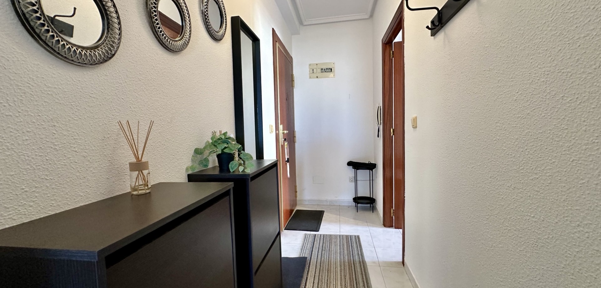 1 Bed, 1 Bath, ApartmentFor Sale, Torrevieja, Alicante