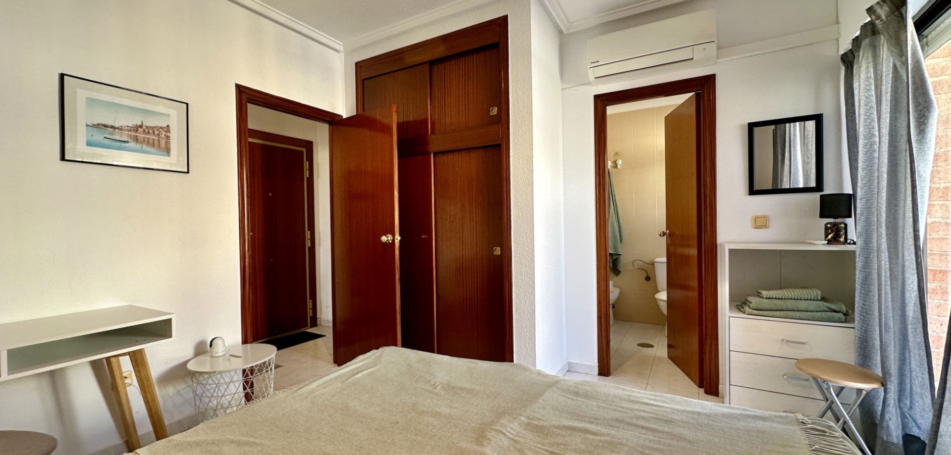 1 Bed, 1 Bath, ApartmentFor Sale, Torrevieja, Alicante