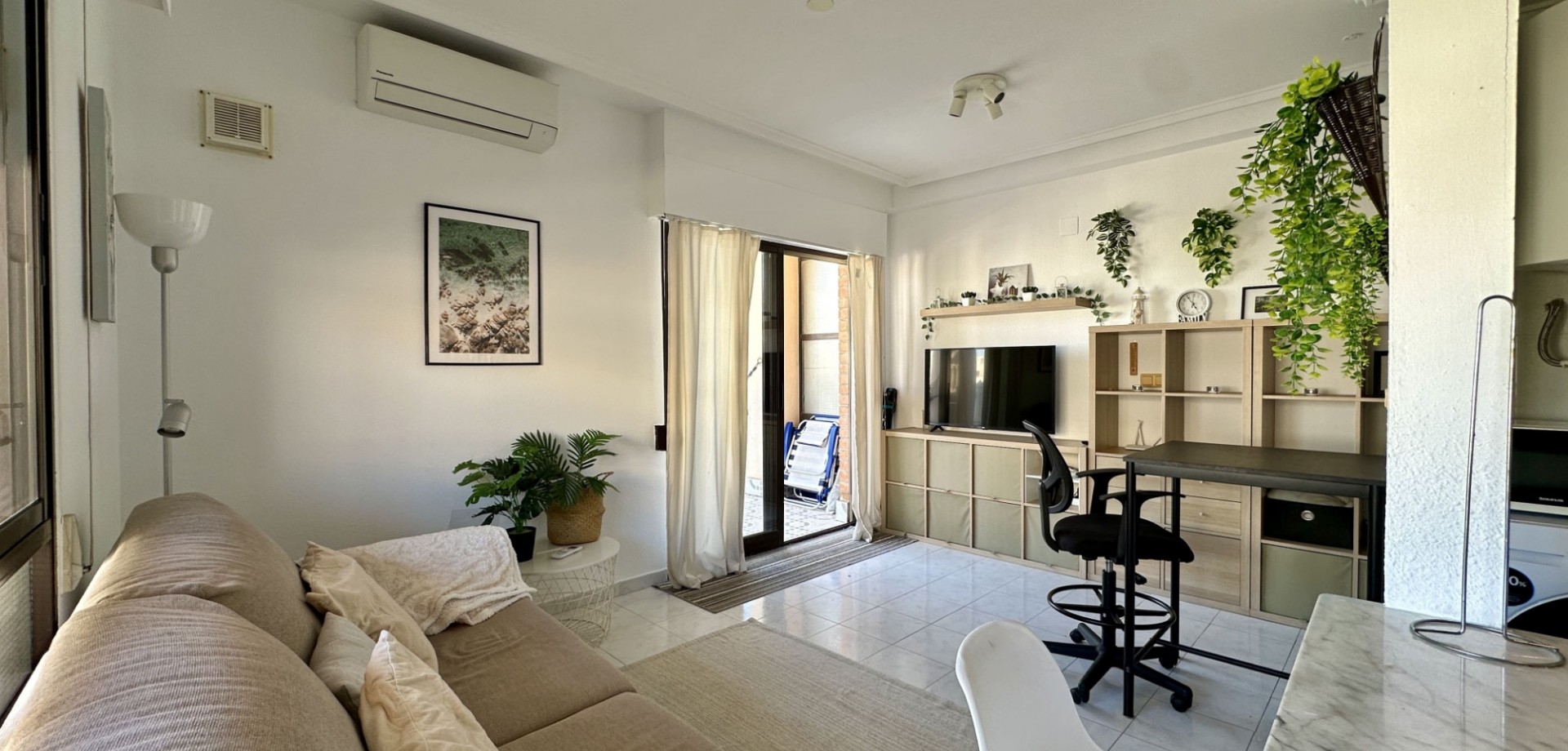 1 Bed, 1 Bath, ApartmentFor Sale, Torrevieja, Alicante