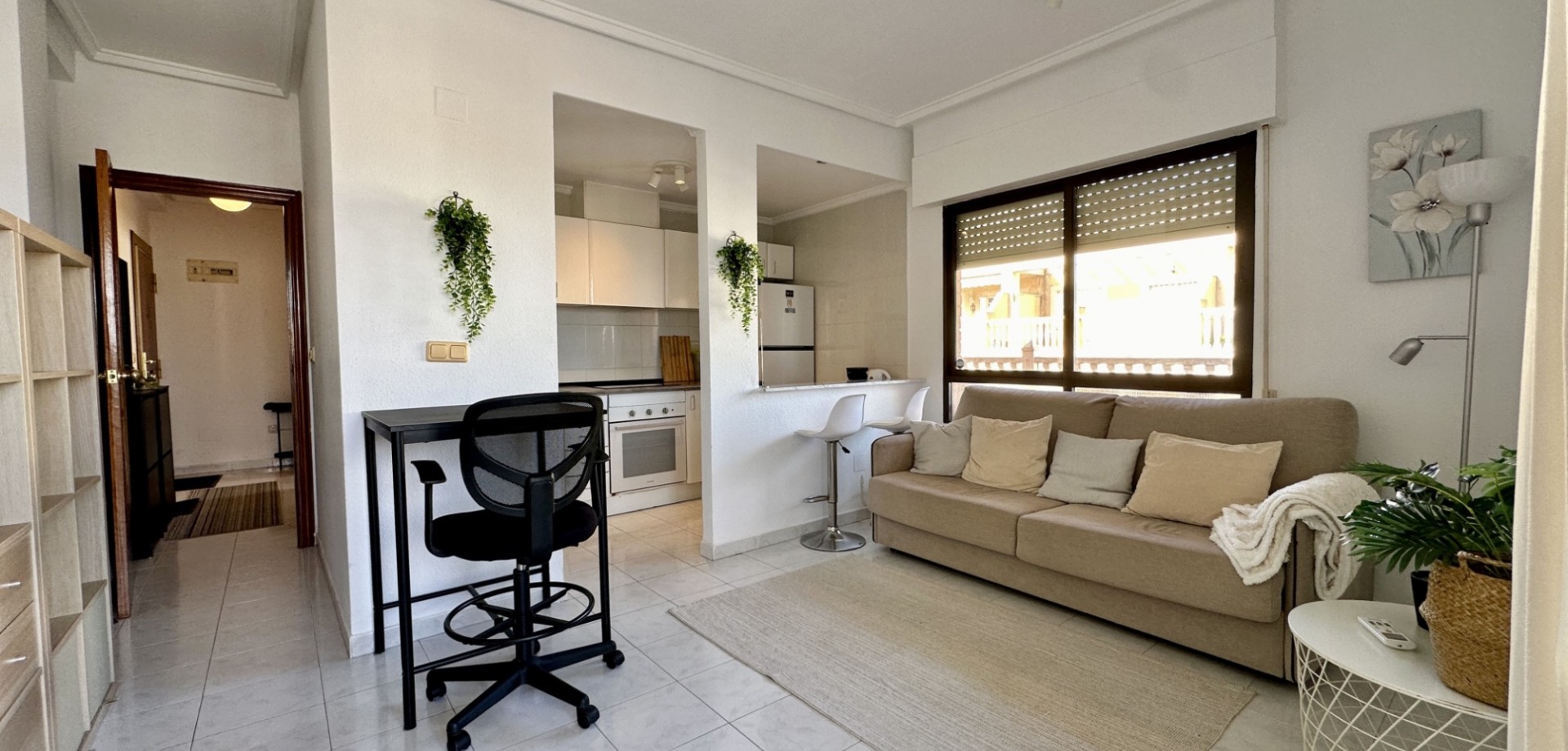 1 Bed, 1 Bath, ApartmentFor Sale, Torrevieja, Alicante