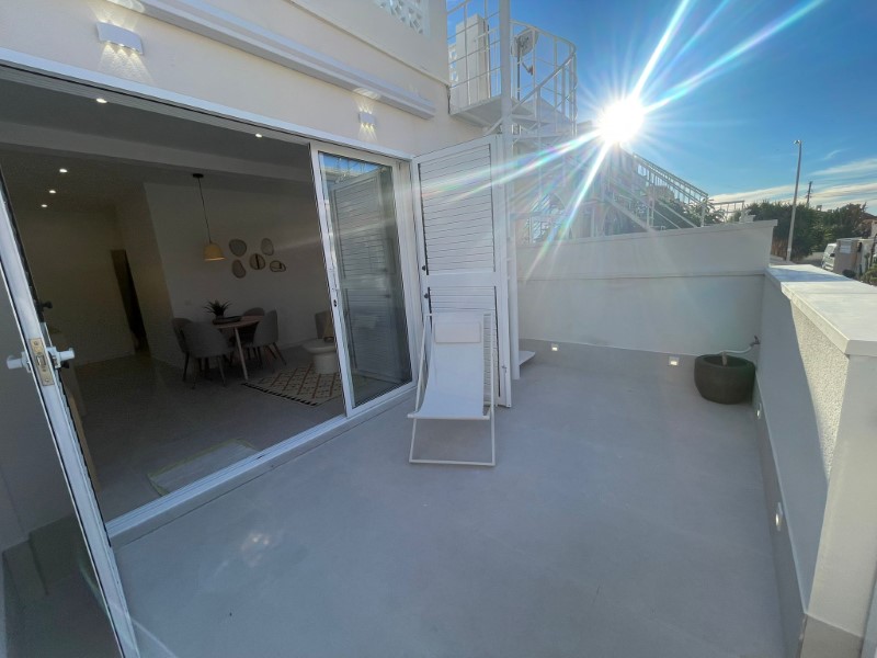 2 Bed, 1 Bath, HouseFor Sale, Torrevieja, Alicante
