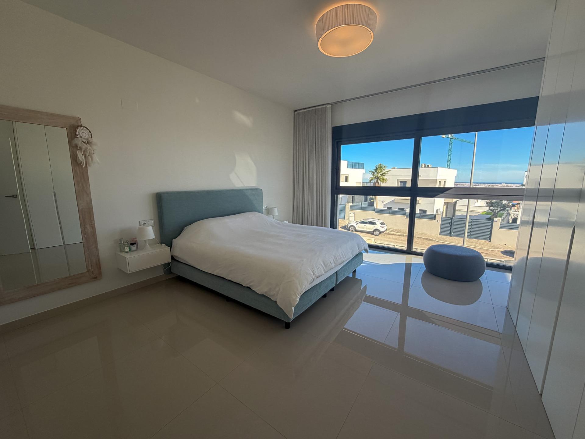 4 Bed, 3 Bath, HouseFor Sale, San Miguel de Salinas, Alicante