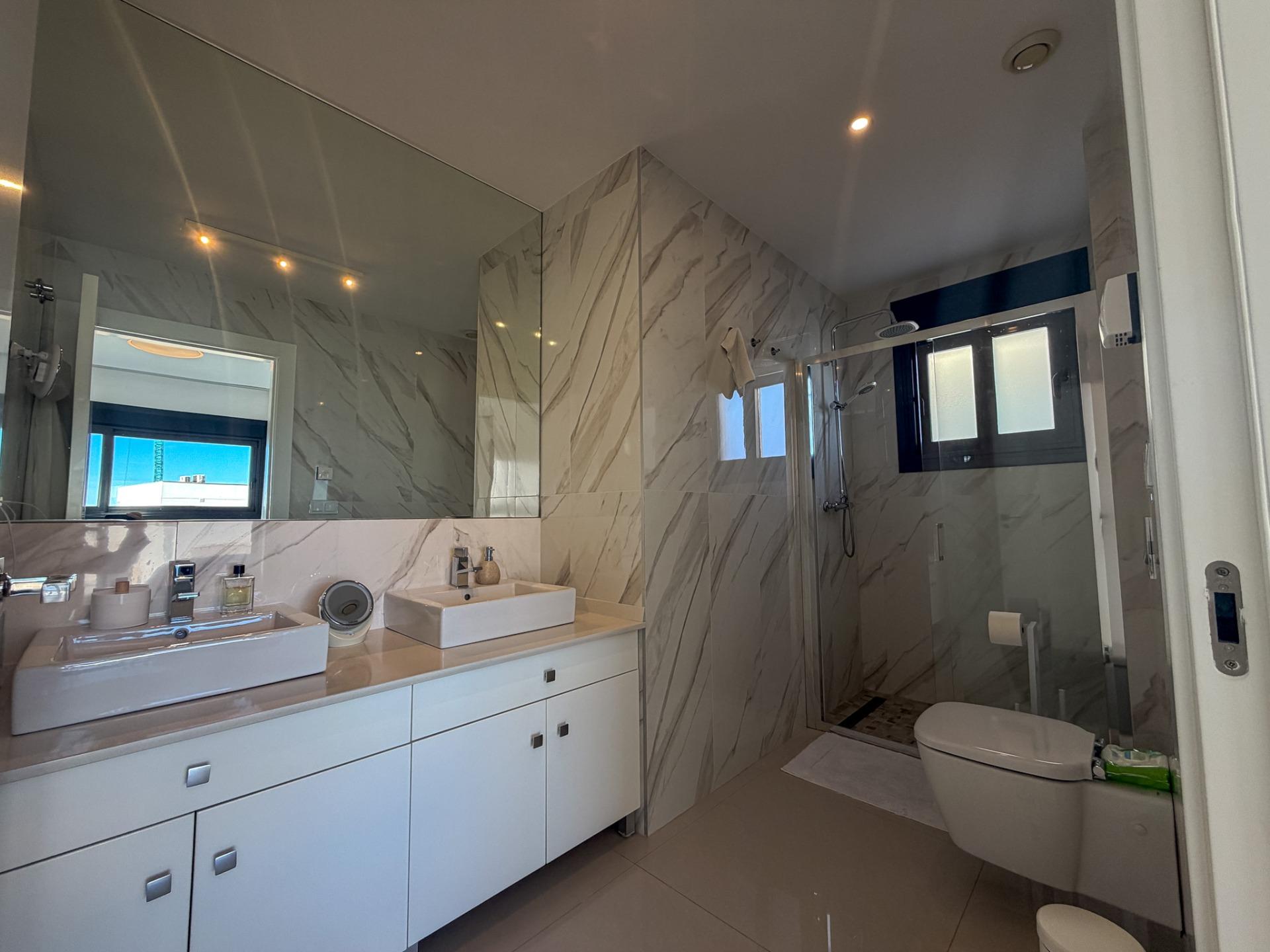 4 Bed, 3 Bath, HouseFor Sale, San Miguel de Salinas, Alicante