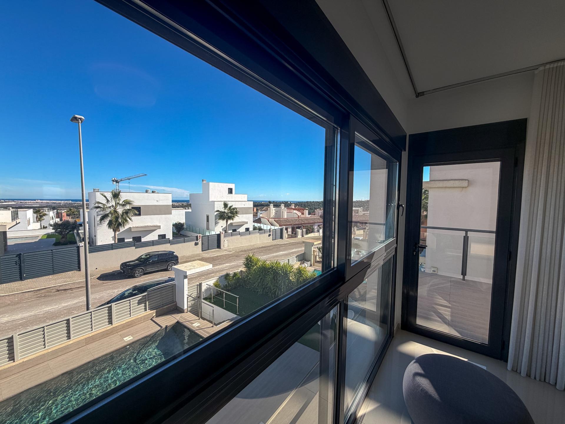 4 Bed, 3 Bath, HouseFor Sale, San Miguel de Salinas, Alicante