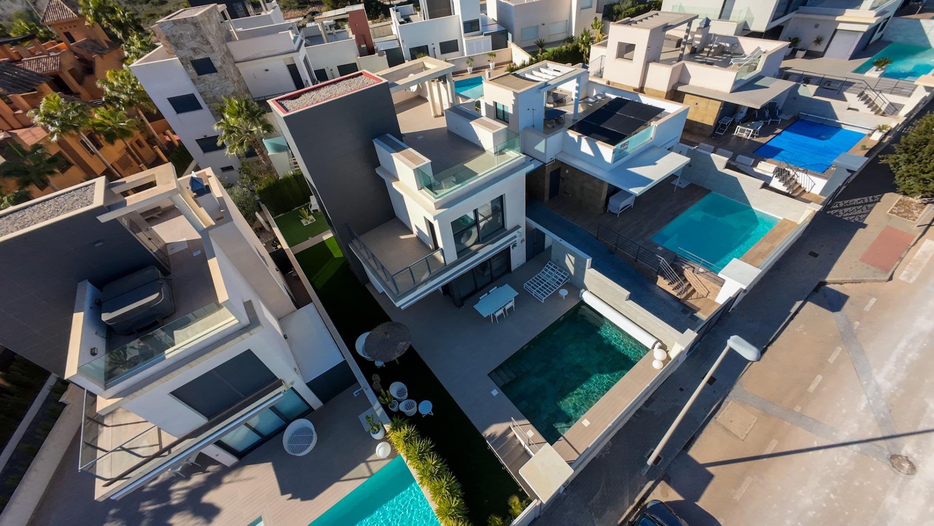 4 Bed, 3 Bath, HouseFor Sale, San Miguel de Salinas, Alicante