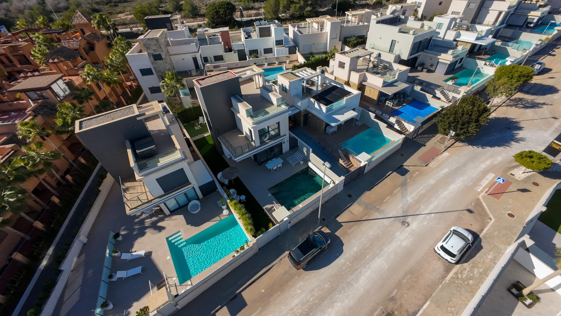 4 Bed, 3 Bath, HouseFor Sale, San Miguel de Salinas, Alicante