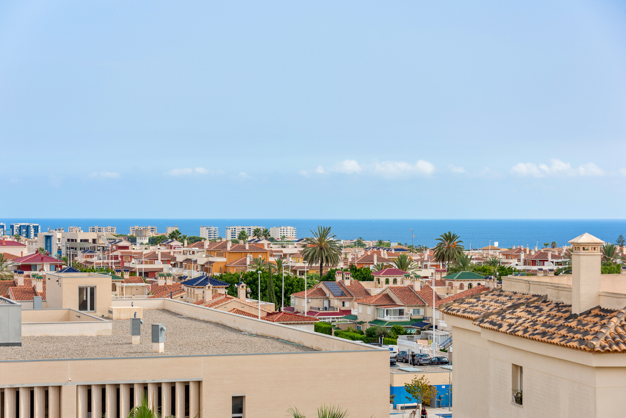 2 Bed, 2 Bath, ApartmentFor Sale, Playa Flamenca, Alicante