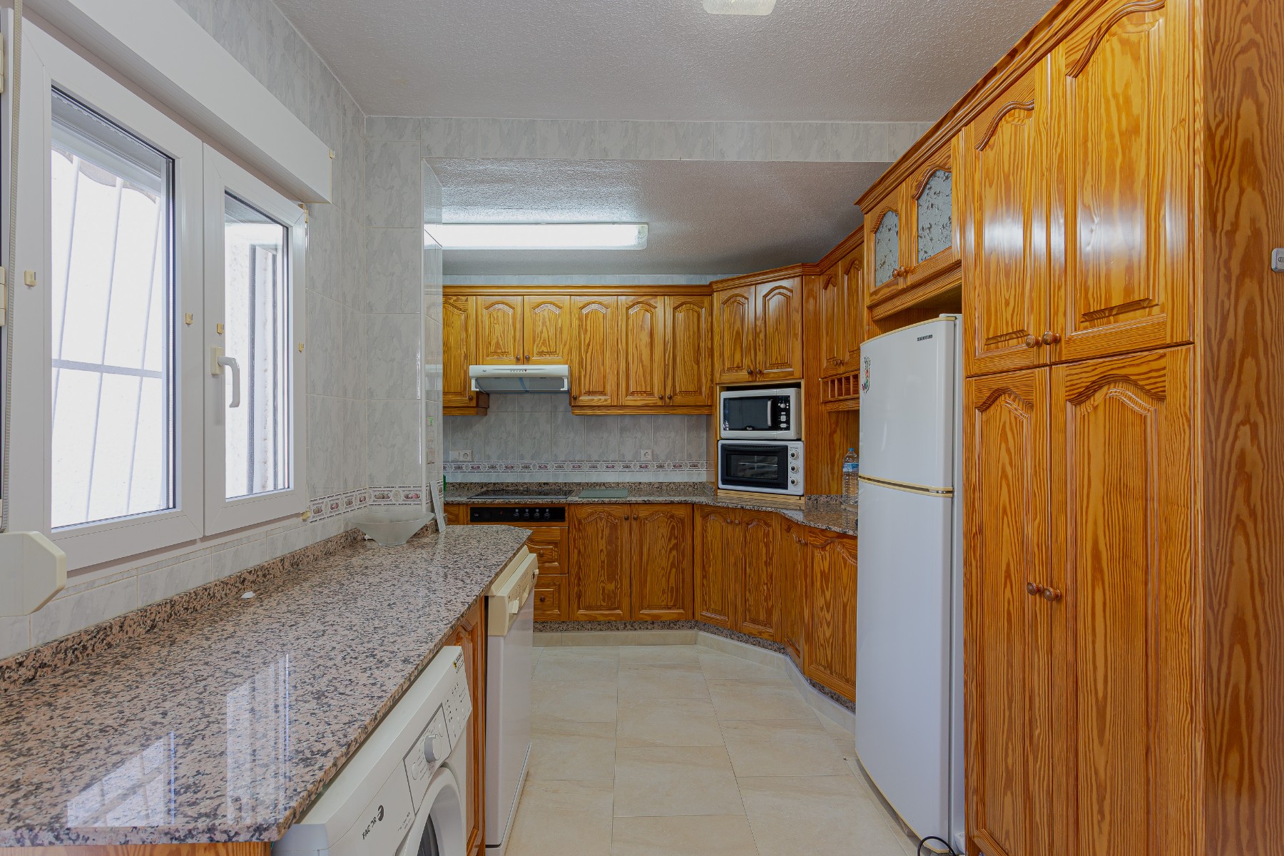 3 Bed, 2 Bath, HouseFor Sale, Torrevieja, Alicante