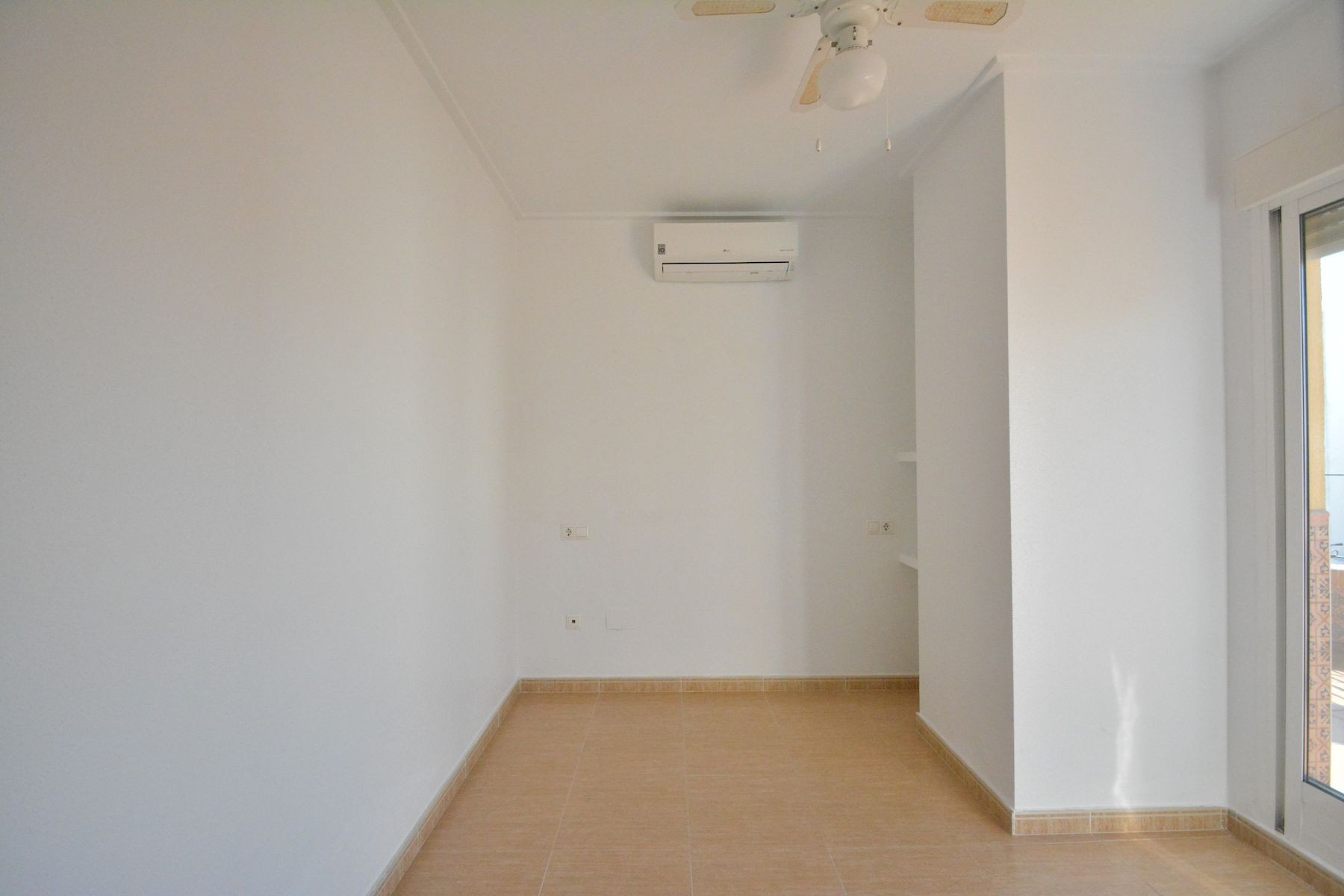 3 Bed, 2 Bath, ApartmentFor Sale, Guardamar Del Segura, Alicante