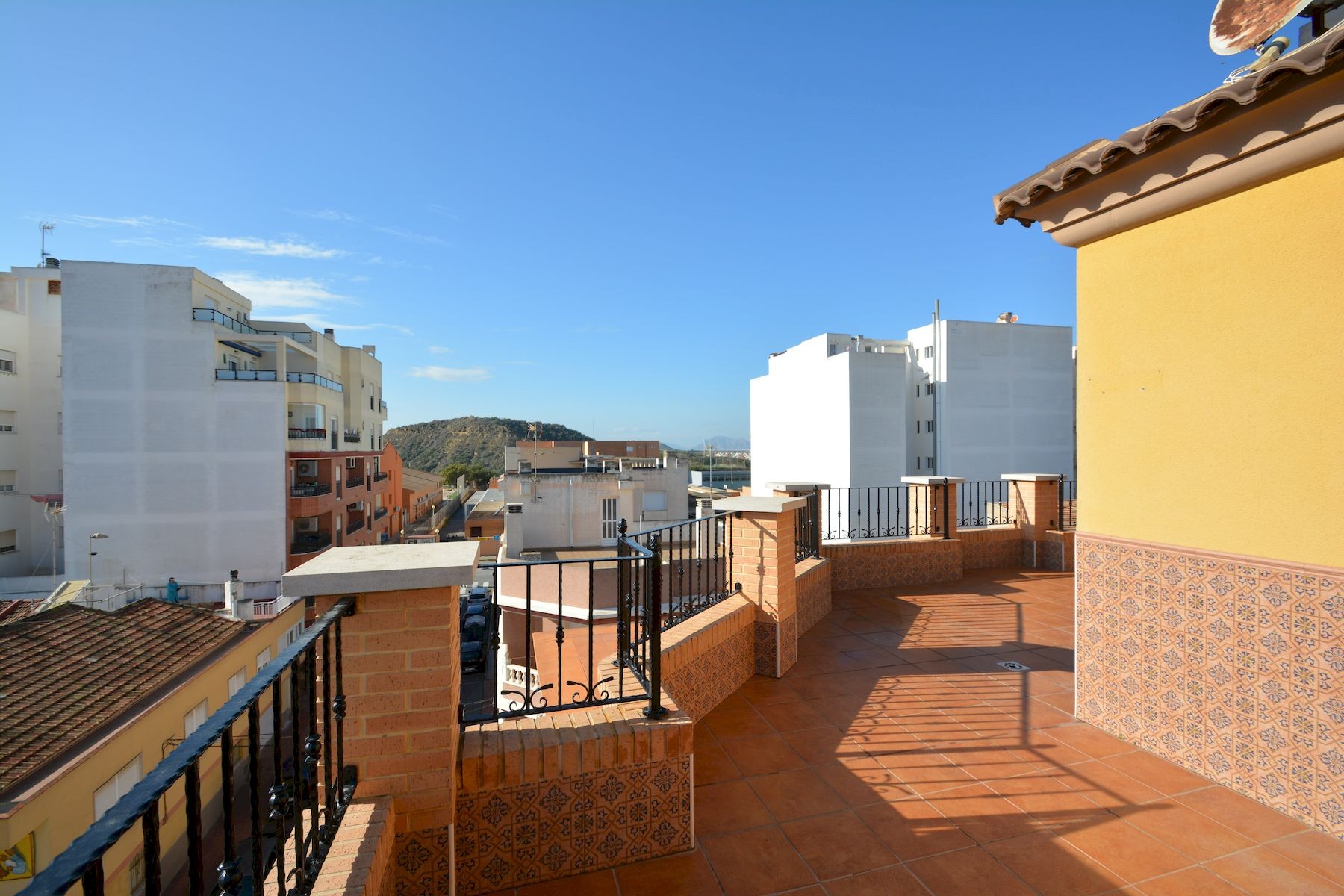3 Bed, 2 Bath, ApartmentFor Sale, Guardamar Del Segura, Alicante