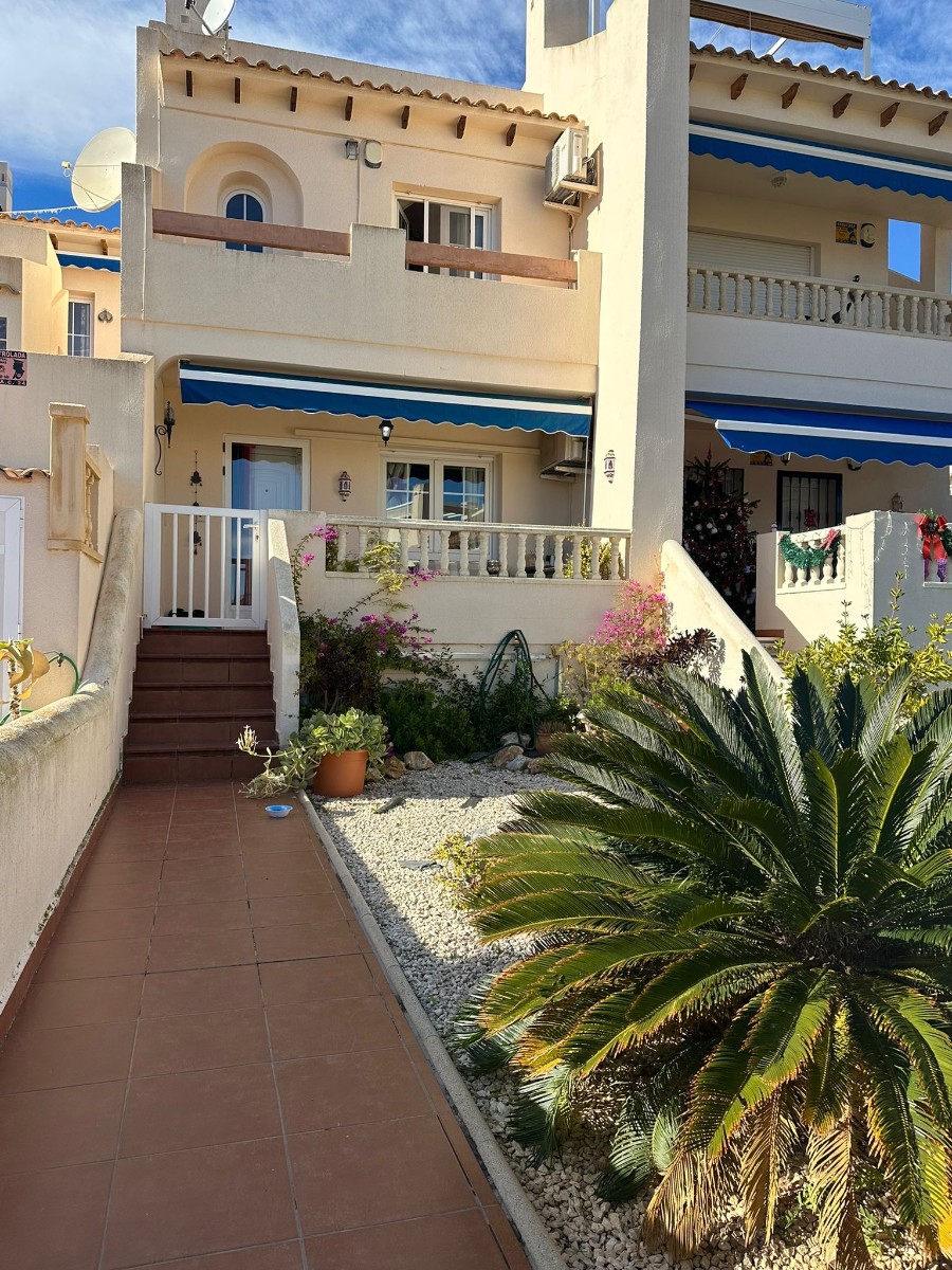 2 Bed, 3 Bath, HouseFor Sale, Las Ramblas Golf, Alicante