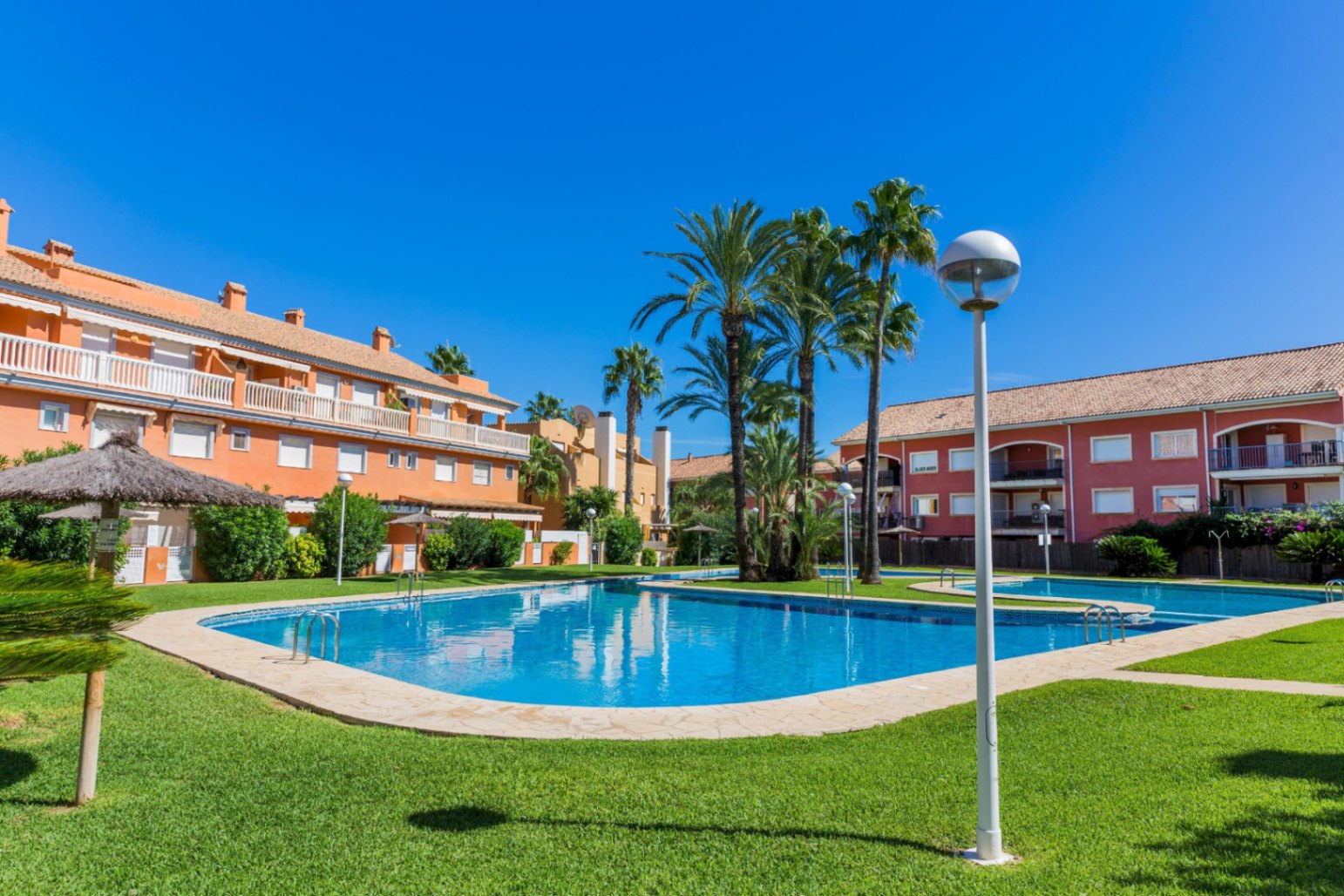 4 Bed, 2 Bath, ApartmentFor Sale, Javea, Alicante
