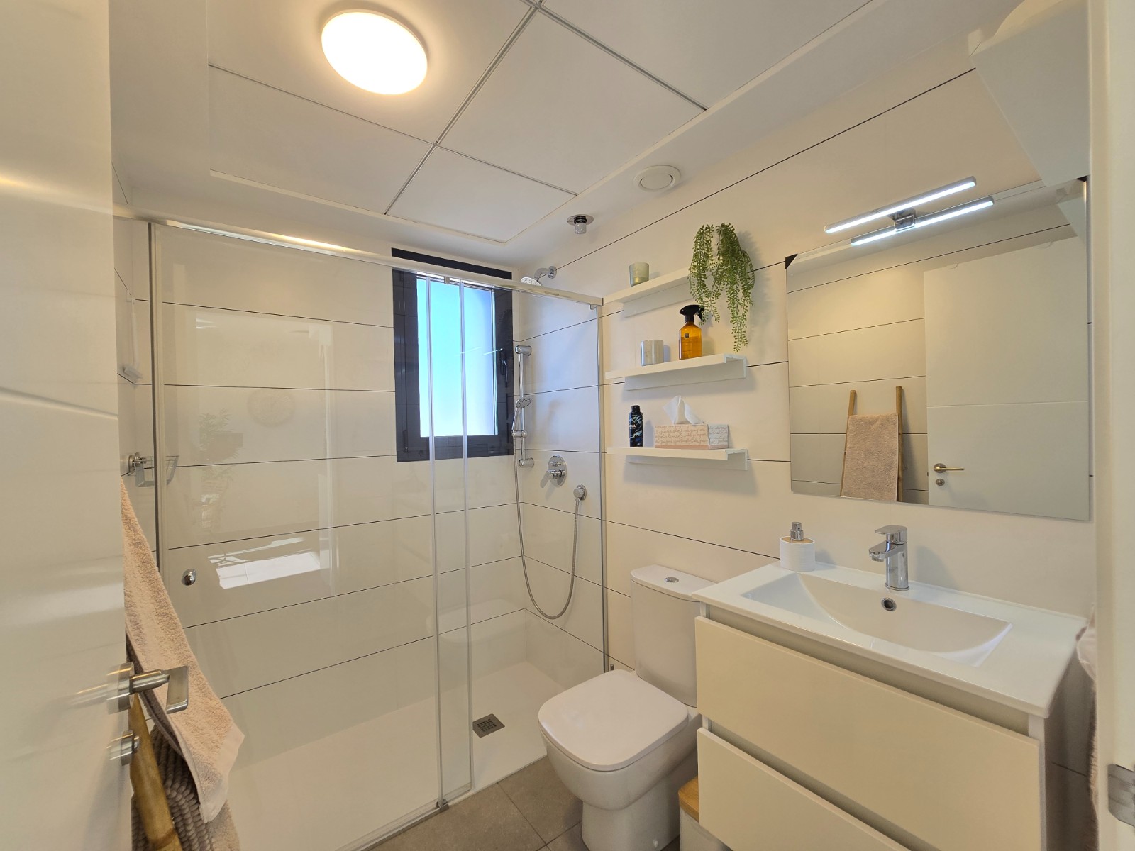 2 Bed, 2 Bath, ApartmentFor Sale, Orihuela Costa, Alicante