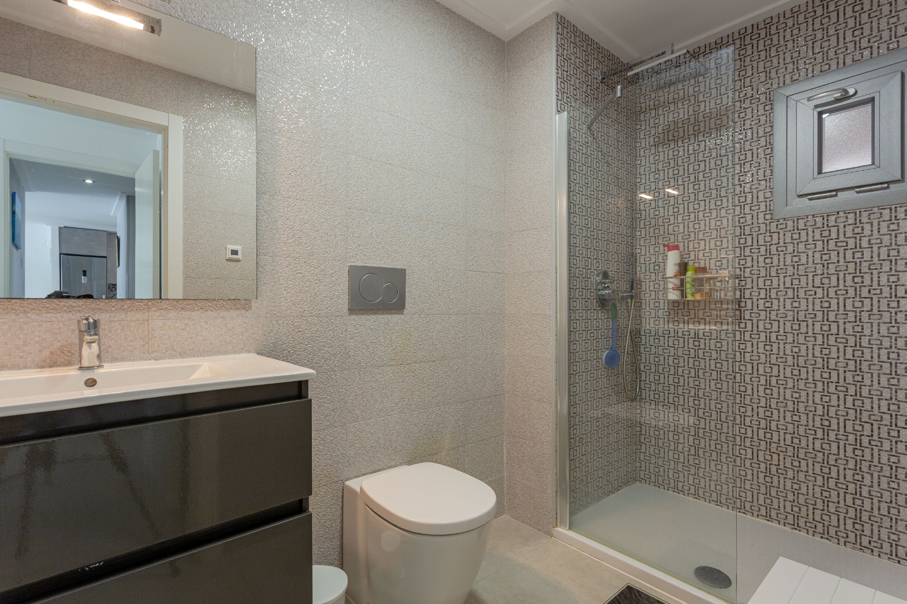 2 Bed, 2 Bath, ApartmentFor Sale, Torrevieja, Alicante