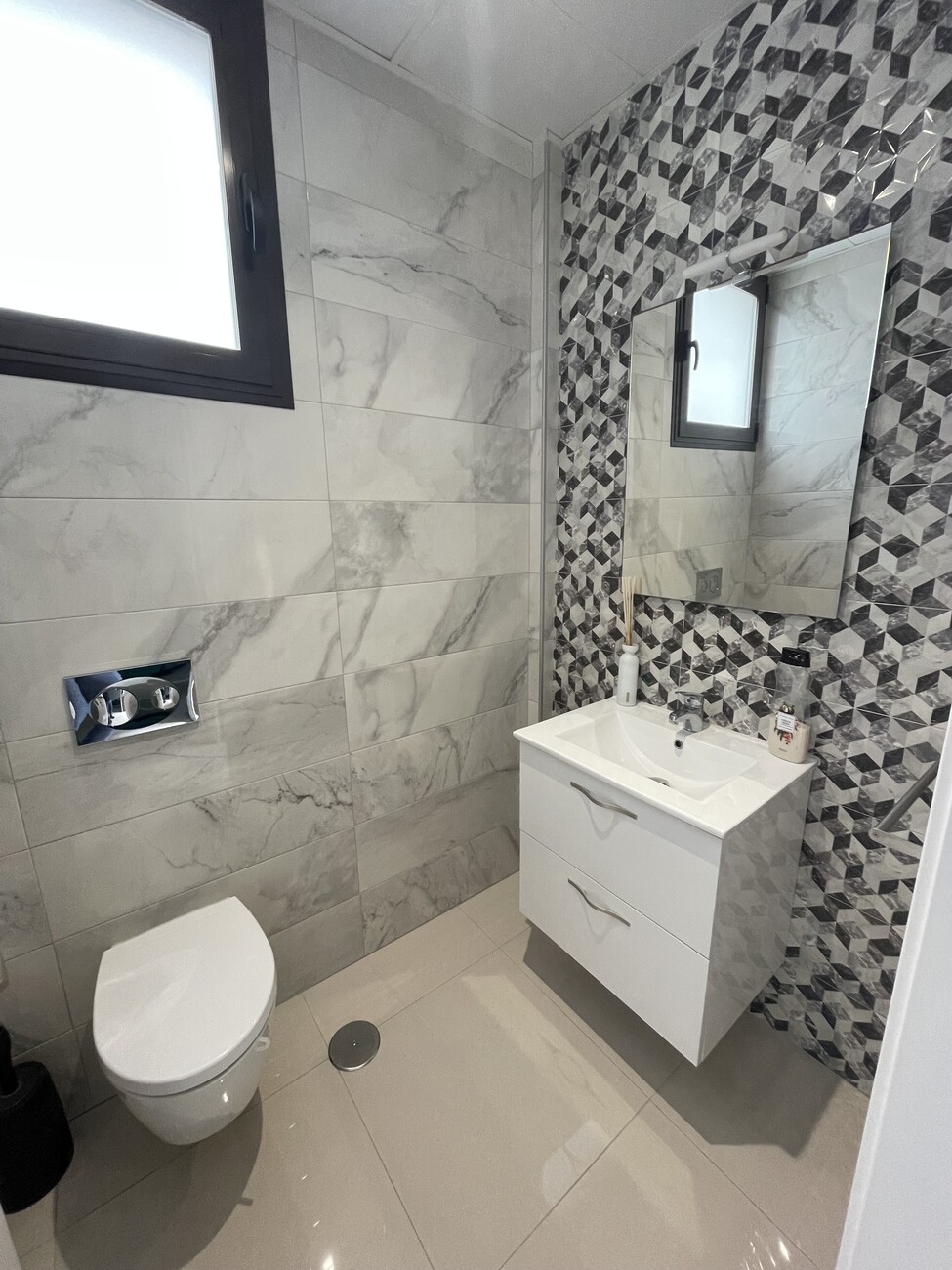 2 Bed, 1 Bath, HouseFor Sale, Villamartin, Alicante