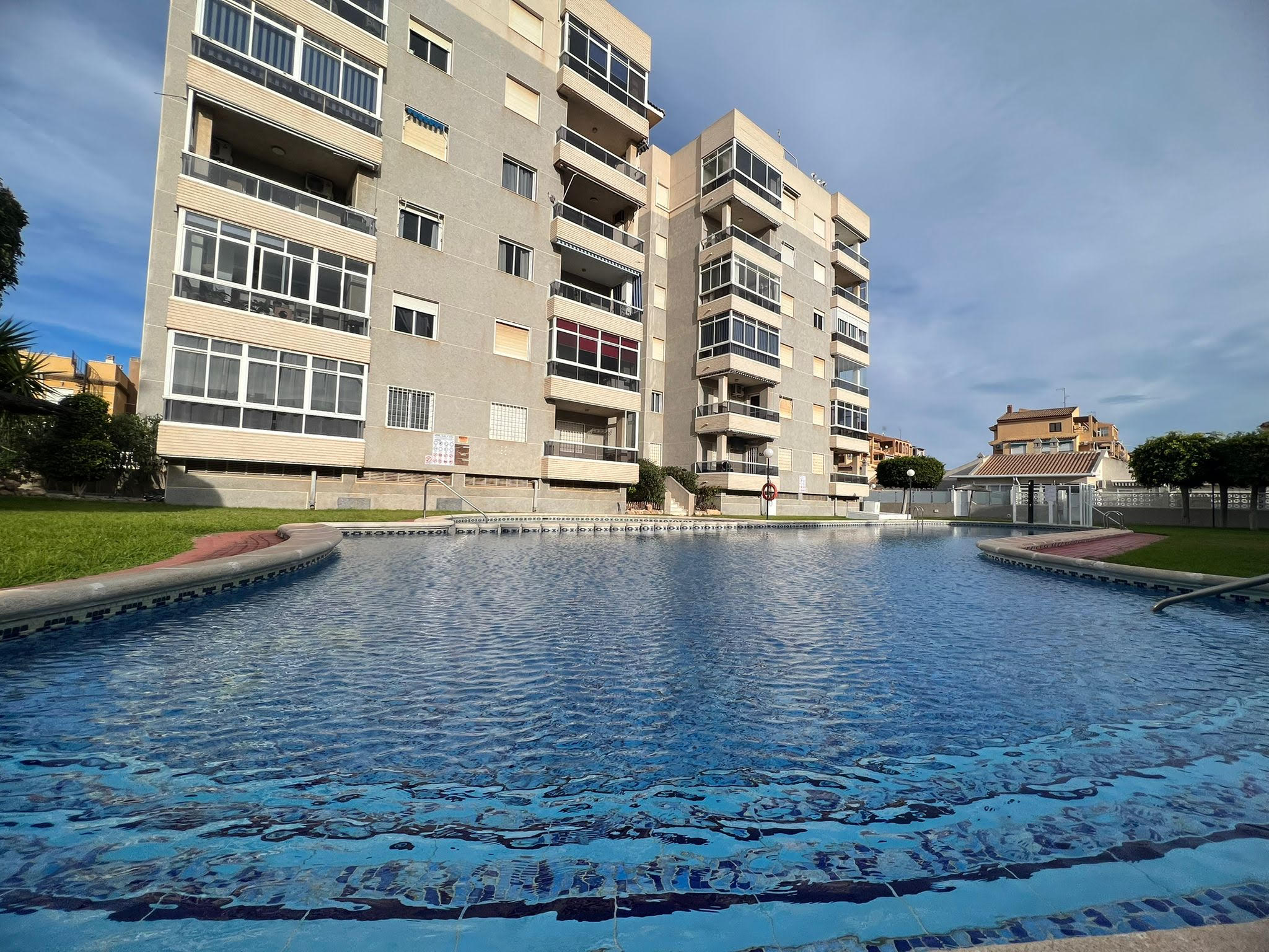 2 Bed, 1 Bath, ApartmentFor Sale, Torrevieja, Alicante