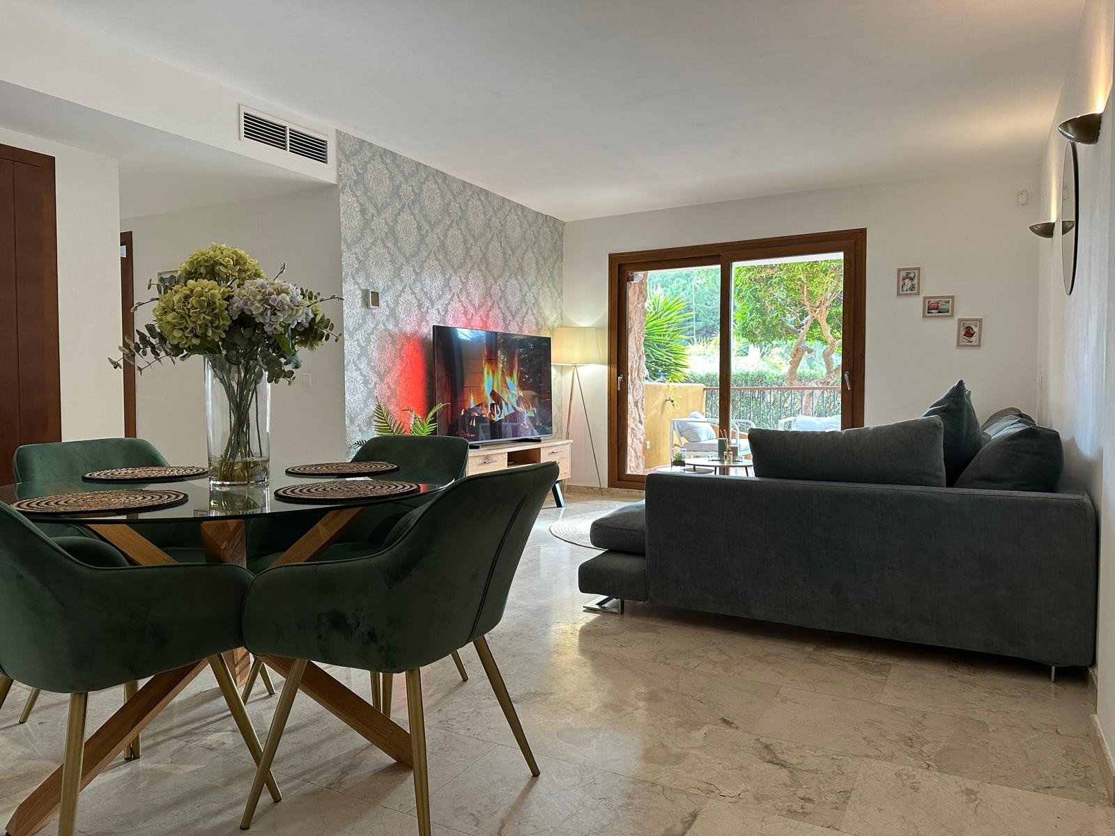 2 Bed, 2 Bath, ApartmentFor Sale, Punta Prima, Alicante