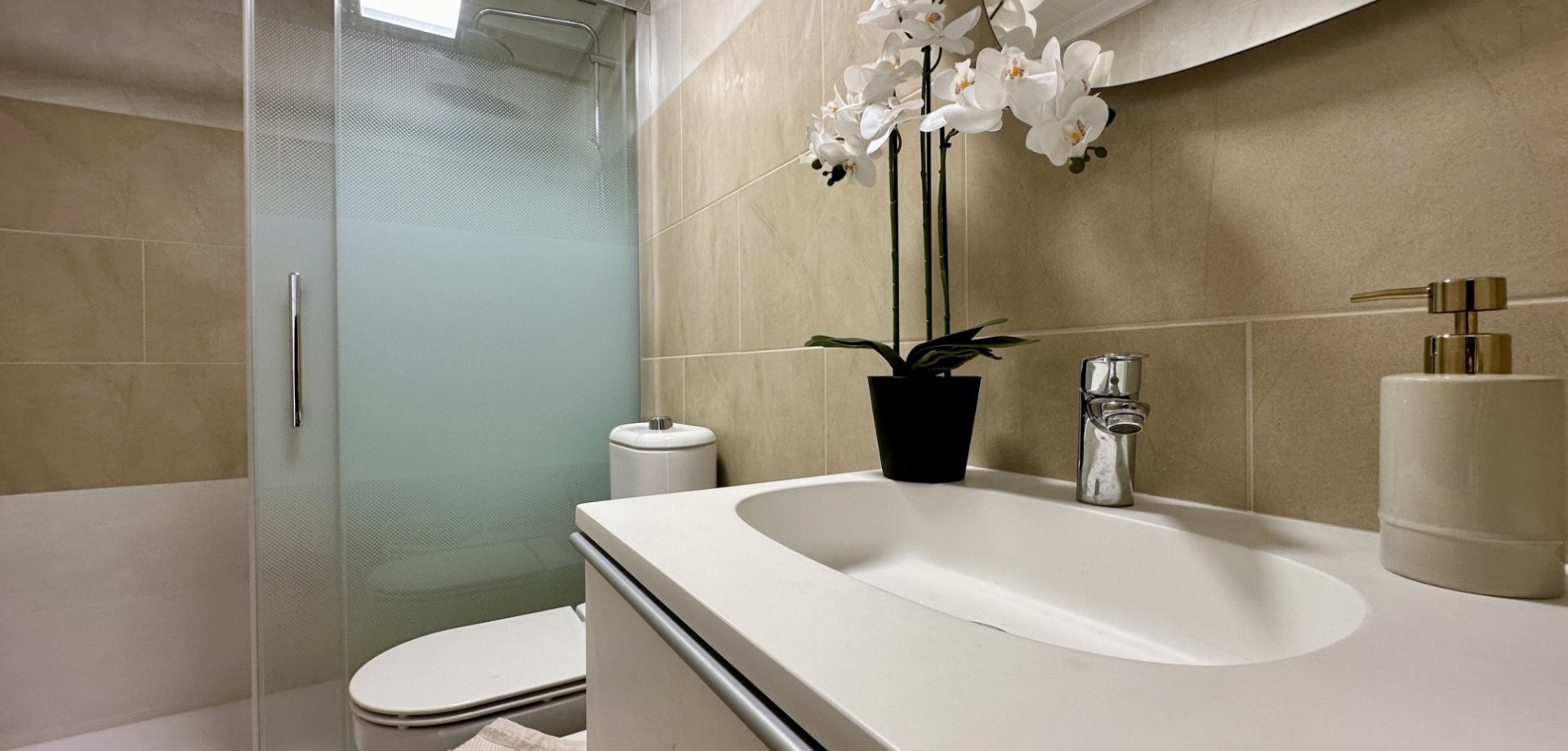 3 Bed, 2 Bath, ApartmentFor Sale, Torrevieja, Alicante