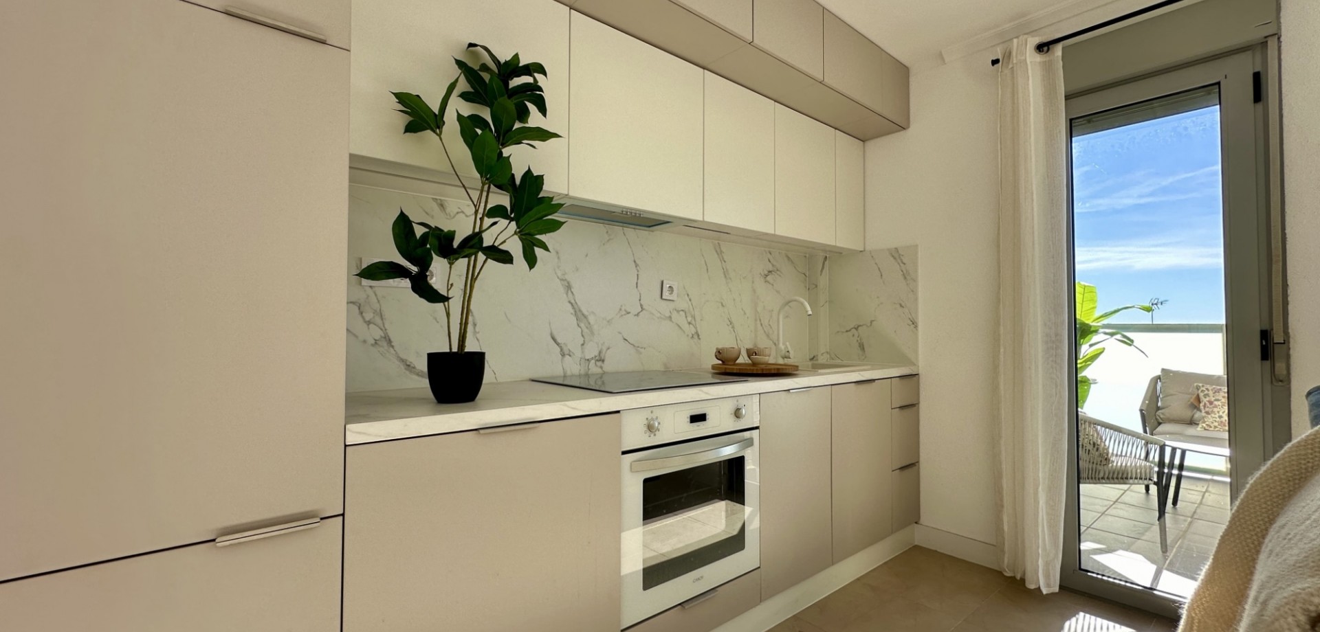 3 Bed, 2 Bath, ApartmentFor Sale, Torrevieja, Alicante