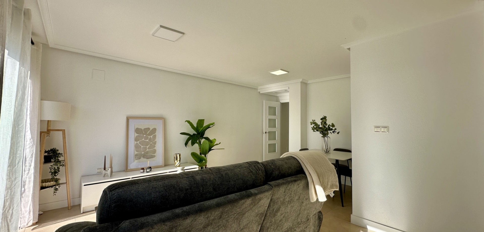 3 Bed, 2 Bath, ApartmentFor Sale, Torrevieja, Alicante