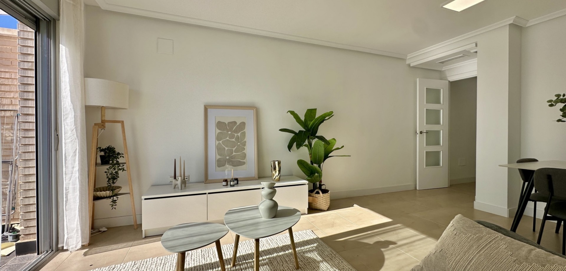 3 Bed, 2 Bath, ApartmentFor Sale, Torrevieja, Alicante