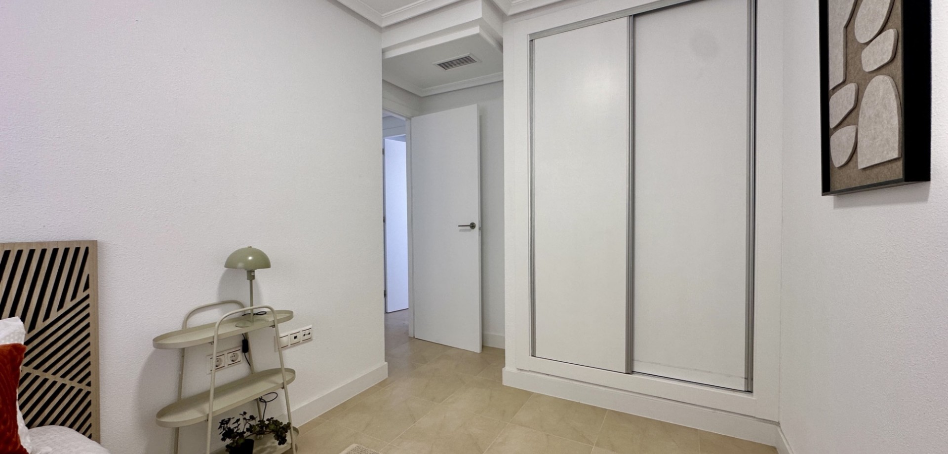 3 Bed, 2 Bath, ApartmentFor Sale, Torrevieja, Alicante