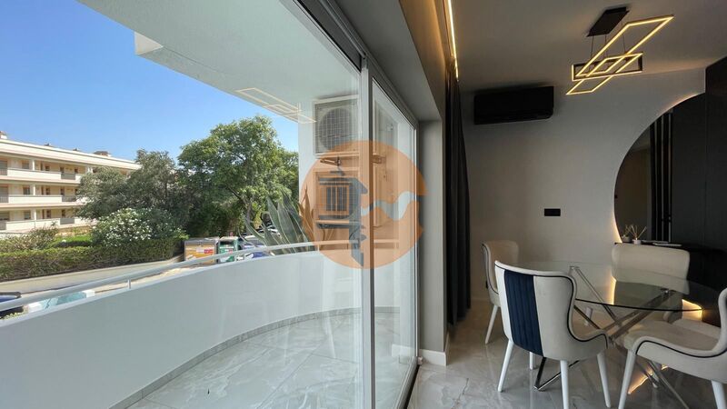 3 Bed, 2 Bath, ApartmentFor Sale, Loulé, Faro