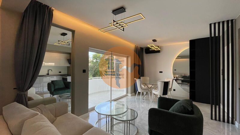 3 Bed, 2 Bath, ApartmentFor Sale, Loulé, Faro