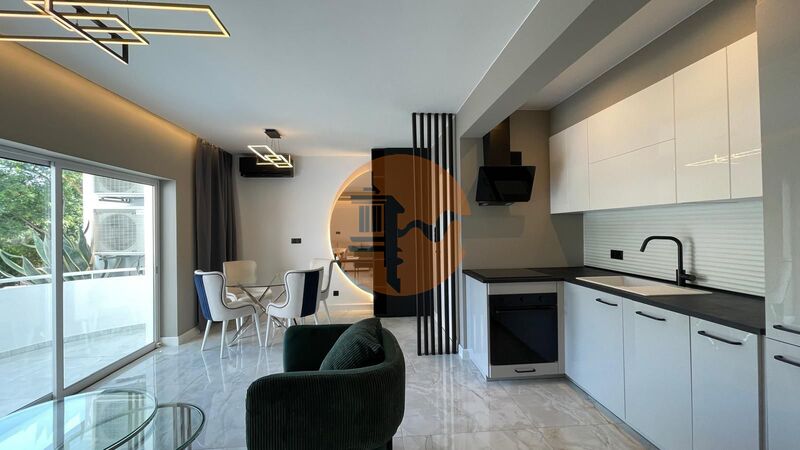 3 Bed, 2 Bath, ApartmentFor Sale, Loulé, Faro