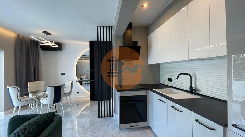 3 Bed, 2 Bath, ApartmentFor Sale, Loulé, Faro