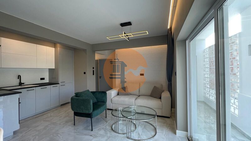 3 Bed, 2 Bath, ApartmentFor Sale, Loulé, Faro