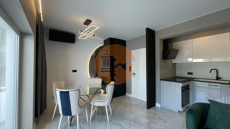 3 Bed, 2 Bath, ApartmentFor Sale, Loulé, Faro