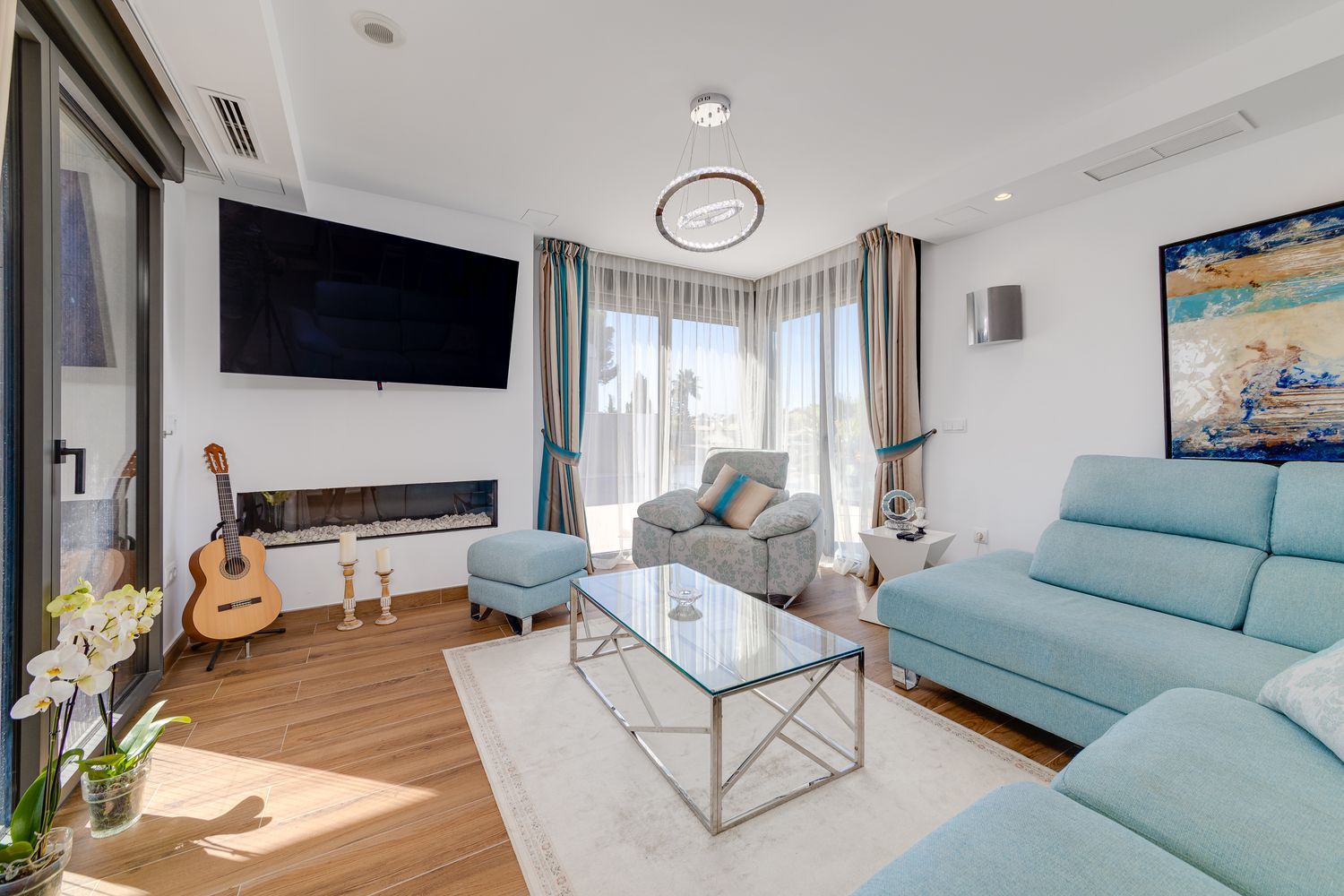 3 Bed, 4 Bath, ApartmentFor Sale, Torrevieja, Alicante