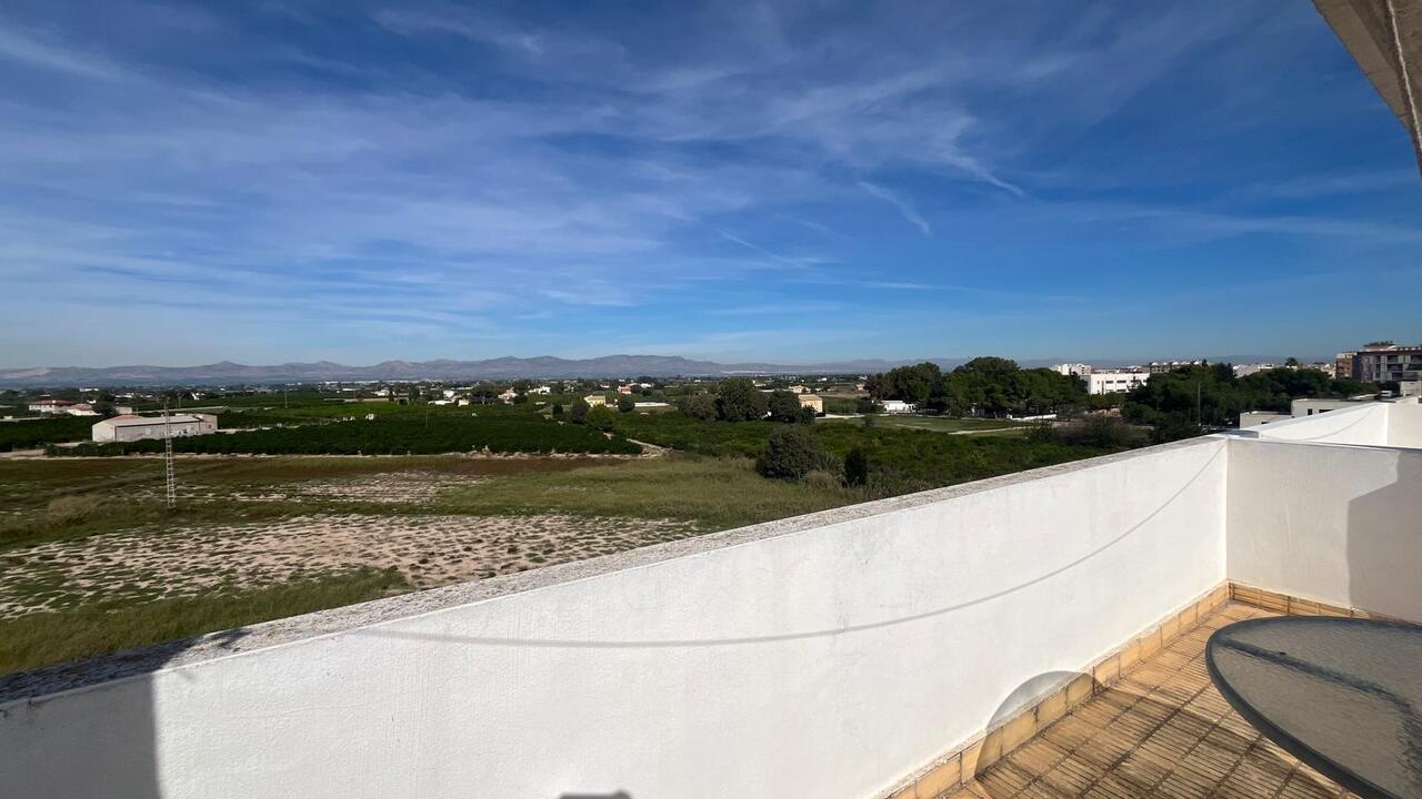 2 Bed, 1 Bath, ApartmentFor Sale, Almoradi, Alicante