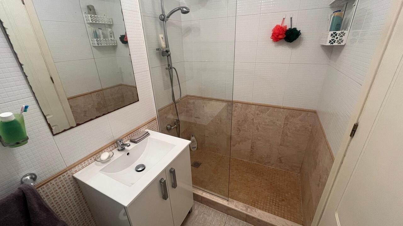 2 Bed, 1 Bath, ApartmentFor Sale, Almoradi, Alicante