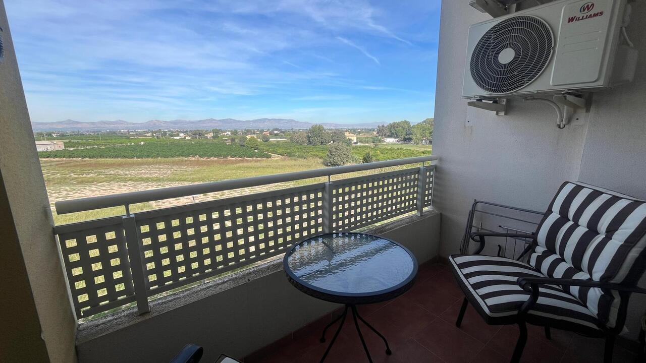 2 Bed, 1 Bath, ApartmentFor Sale, Almoradi, Alicante