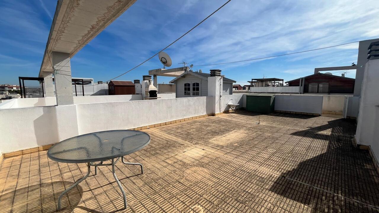 2 Bed, 1 Bath, ApartmentFor Sale, Almoradi, Alicante