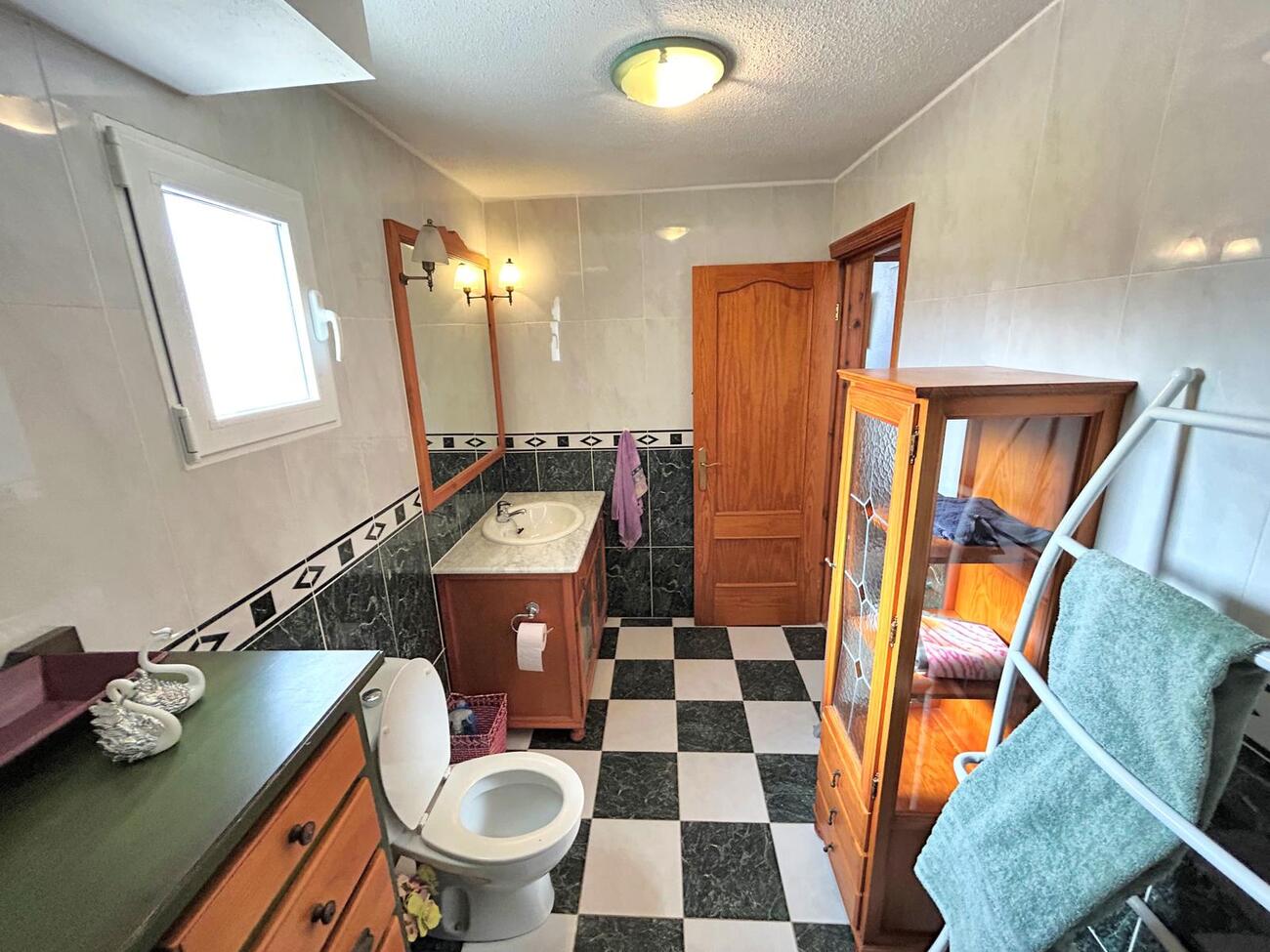 4 Bed, 2 Bath, HouseFor Sale, Villamartin, Alicante