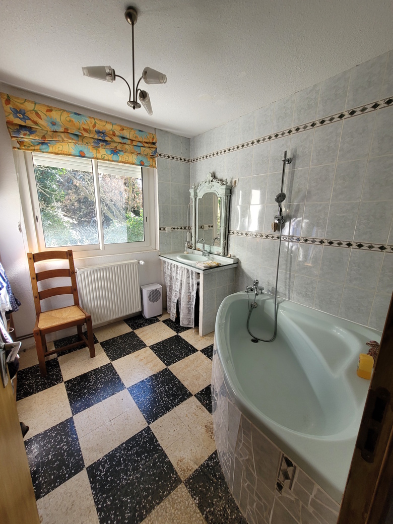 2 Bed, 2 Bath, HouseFor Sale, Beziers, Herault, Languedoc-Roussillon, 34500