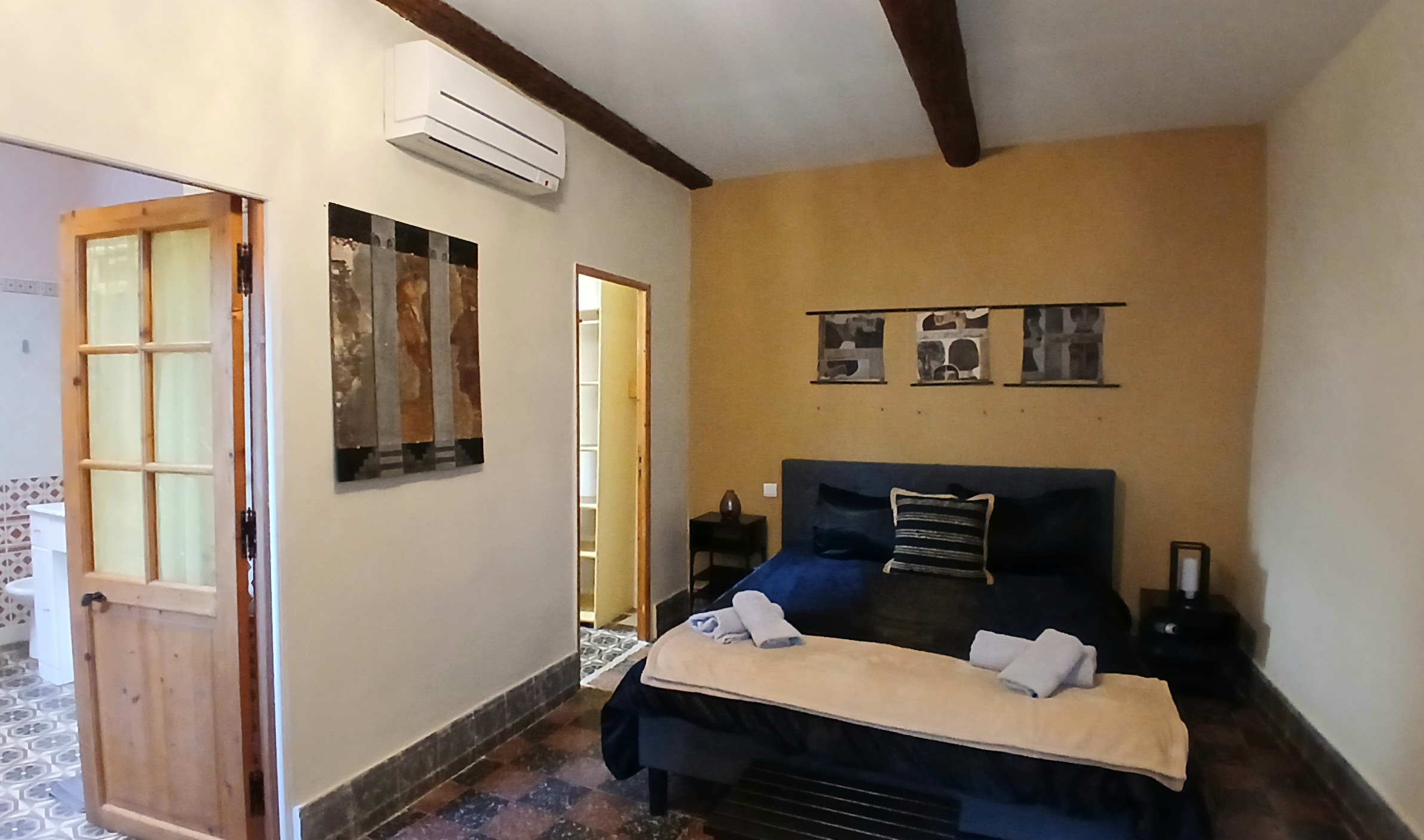 5 Bed, 3 Bath, HouseFor Sale, Capestang, Herault, Languedoc-Roussillon, 34310