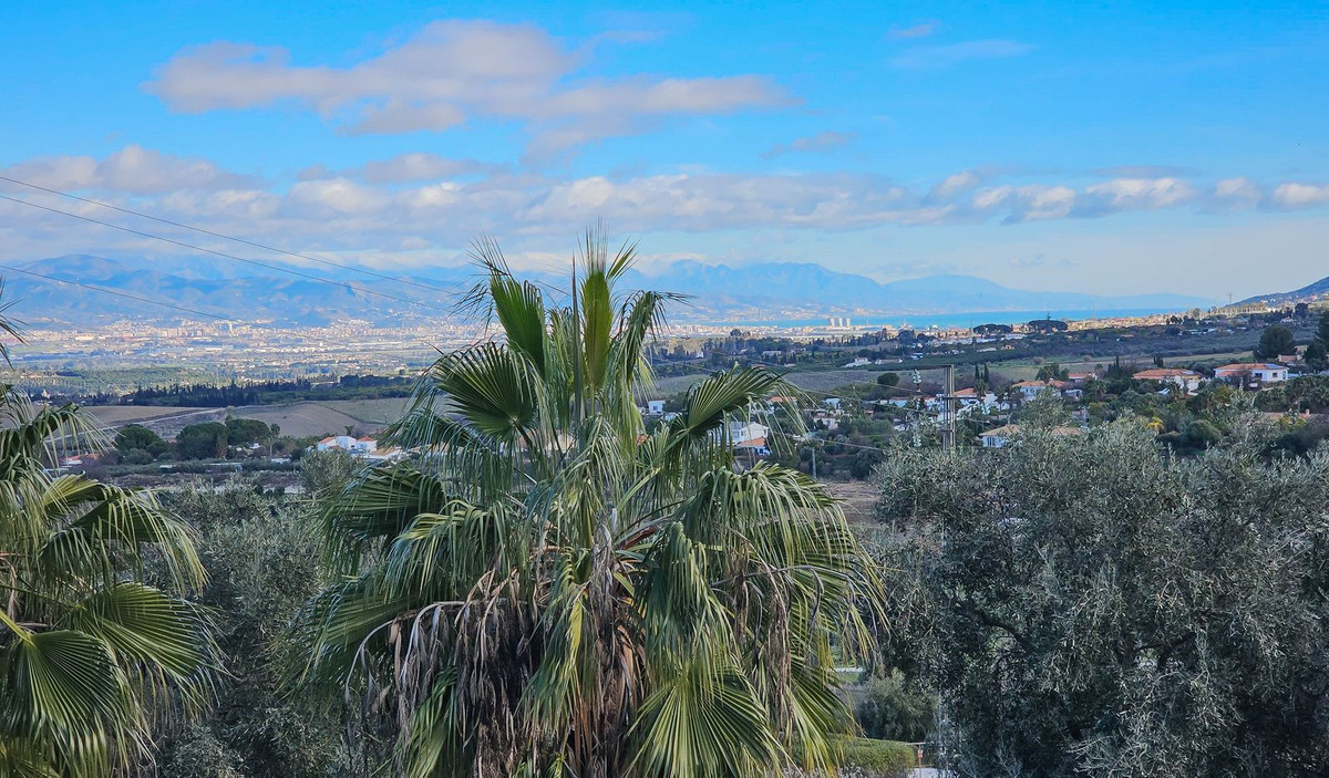 Alhaurín de la Torre, Malaga, 3 Bedrooms Bedrooms, ,3 BathroomsBathrooms,For Sale,R5274100