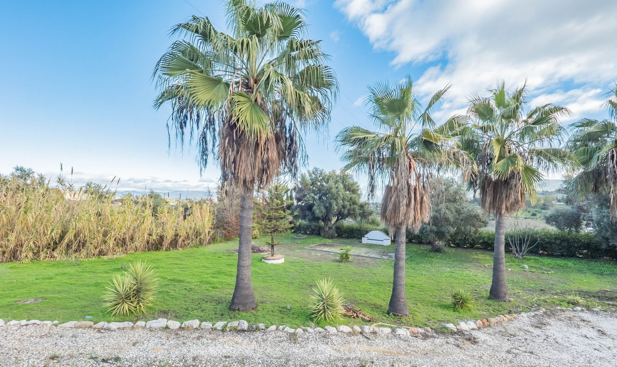 Alhaurín de la Torre, Malaga, 3 Bedrooms Bedrooms, ,3 BathroomsBathrooms,For Sale,R5274100