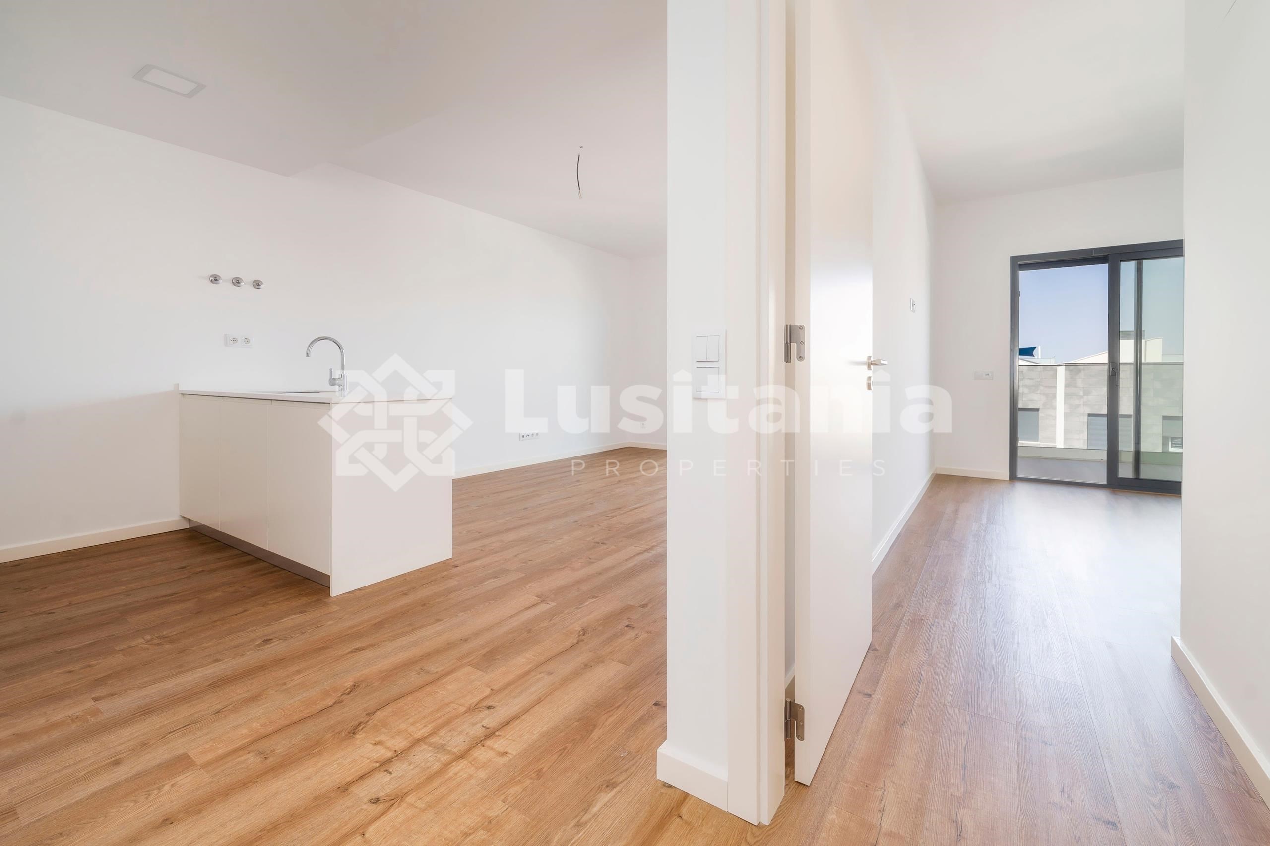 1 Bed, 1 Bath, ApartmentFor Sale, Faro, Faro, 8005-138