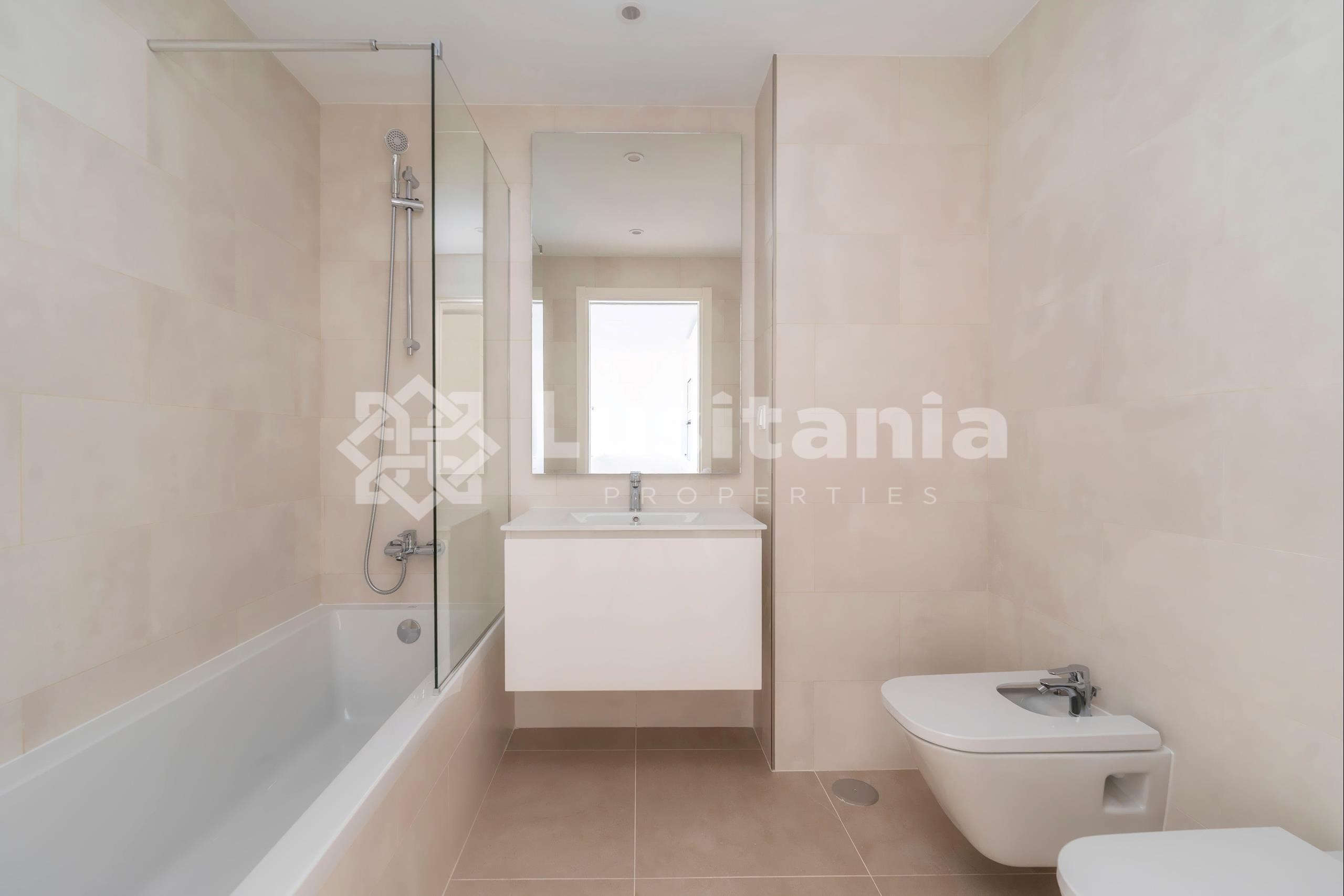 1 Bed, 1 Bath, ApartmentFor Sale, Faro, Faro, 8005-138