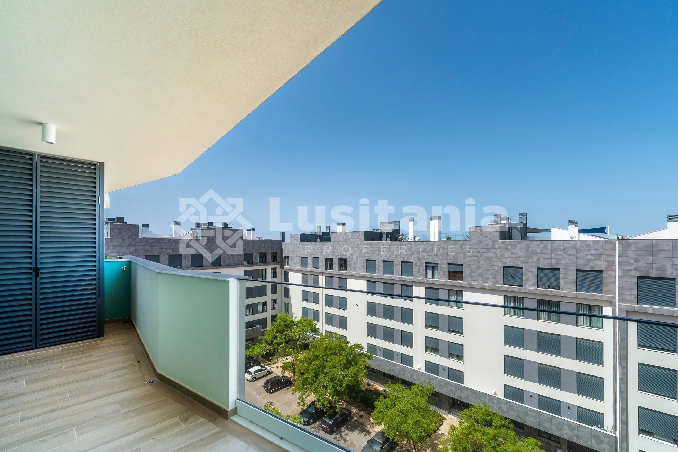 1 Bed, 1 Bath, ApartmentFor Sale, Faro, Faro, 8005-138