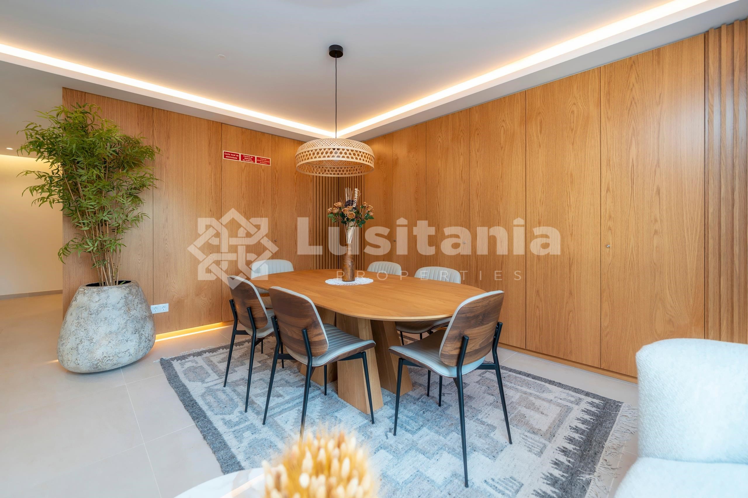 1 Bed, 1 Bath, ApartmentFor Sale, Faro, Faro, 8005-138