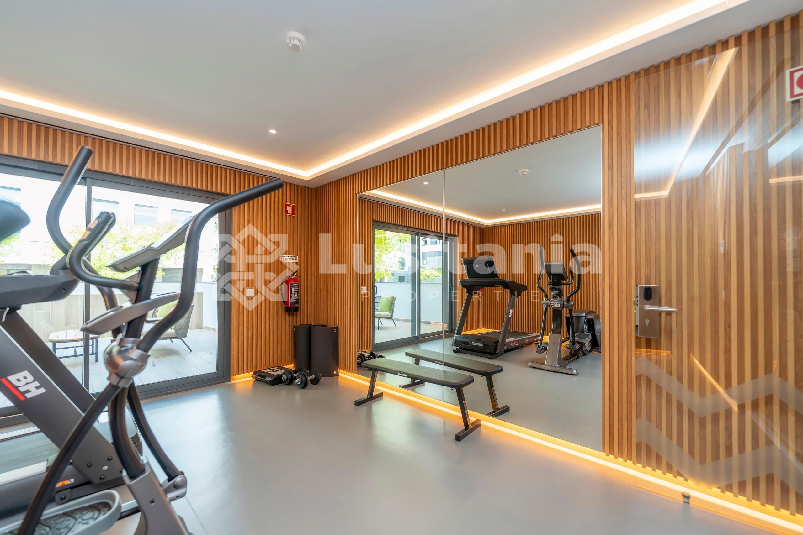 1 Bed, 1 Bath, ApartmentFor Sale, Faro, Faro, 8005-138